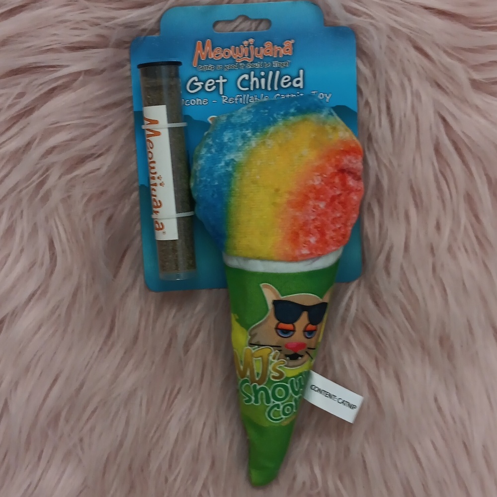 Brand New "MEOWIJUANA" RE-FILLABLE CATNIP TOY